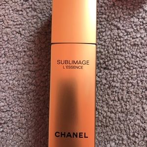 CHANEL Sublimage essence.